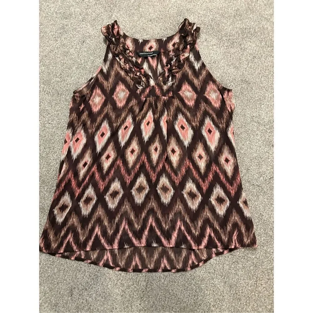 Larry Levine sleeveless sheer tank top